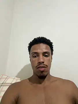 LorenzoBlack27 online show from April 16, 1:06 am