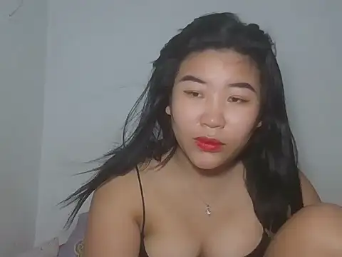 Zyeiii online show from February 22, 5:33 pm