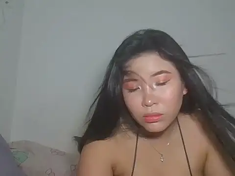 Zyeiii online show from February 28, 6:14 am