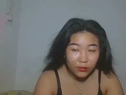 Zyeiii online show from April 1, 4:37 pm