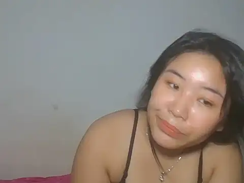 Zyeiii online show from April 9, 9:26 am