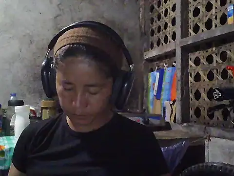 lovelyxxx88 online show from February 6, 1:14 pm