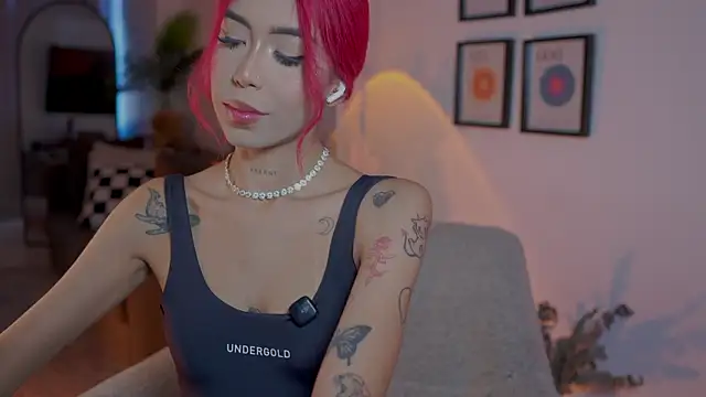 Snapshot of MelyTaylor_ chatting on June 24, 10:20 pm MelyTaylor online show from June 24, 10:20 pm