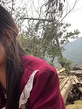 Snapshot of Mayly_lucky2 chatting on January 11, 4:28 am Mayly lucky2 online show from January 11, 4:28 am