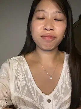 Snapshot of Mayly_lucky2 chatting on June 16, 11:13 am Mayly lucky2 online show from June 16, 11:13 am