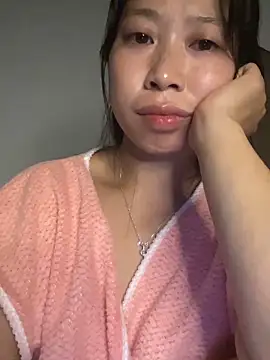 Snapshot of Mayly_lucky2 chatting on June 17, 9:49 pm Mayly lucky2 online show from June 17, 9:49 pm
