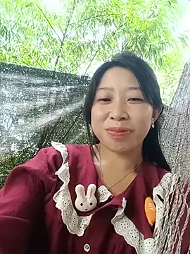 Snapshot of Mayly_lucky2 chatting on July 14, 6:07 am Mayly lucky2 online show from July 14, 6:07 am