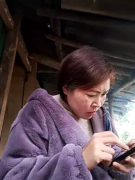 Snapshot of feli-00 chatting on January 8, 4:26 am feli-00 online show from January 8, 4:26 am