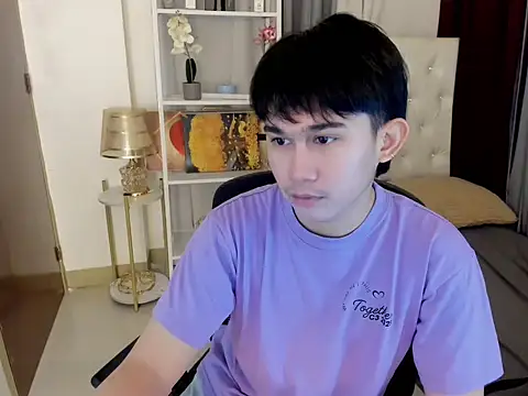 davincihugecock online show from March 6, 4:36 pm