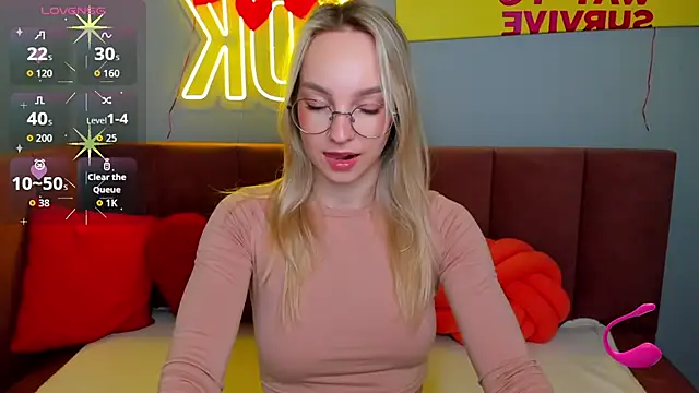 DaisyMellifluous online show from February 19, 1:34 am