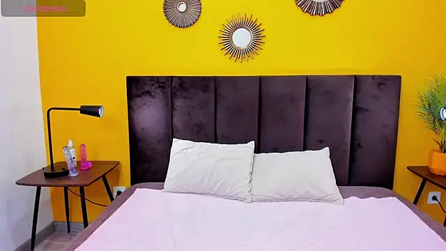 IvyDainty online show from February 11, 1:32 am