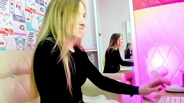 Lana Heels online show from January 12, 9:47 am