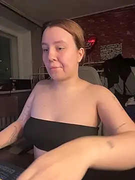 AnnaSeint online show from February 13, 6:37 pm