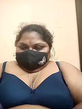 misammahyd online show from February 4, 1:33 am