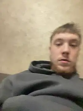 Snapshot of Dildogang chatting on February 8, 11:13 am Dildogang online show from February 8, 11:13 am