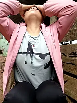 Snapshot of Chaomay_k9 chatting on February 4, 1:00 am Chaomay k9 online show from February 4, 1:00 am