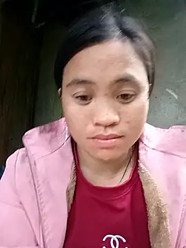 Snapshot of Chaomay_k9 chatting on February 14, 12:18 am Chaomay k9 online show from February 14, 12:18 am