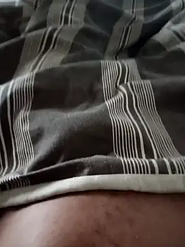 Snapshot of Winterslender chatting on January 19, 5:44 am Winterslender online show from January 19, 5:44 am