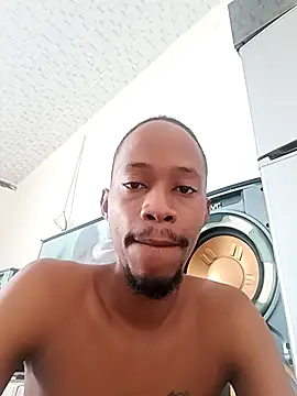 Snapshot of Winterslender chatting on February 22, 8:35 am Winterslender online show from February 22, 8:35 am