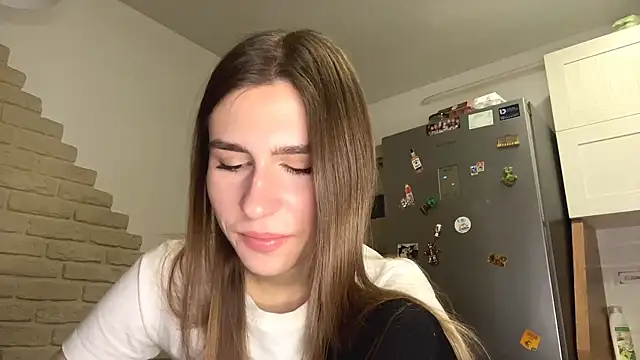 ElsieKuhlmann online show from February 24, 4:10 am