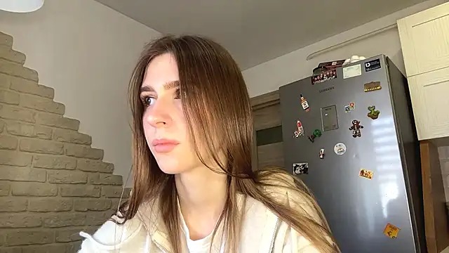 ElsieKuhlmann online show from March 21, 8:19 am