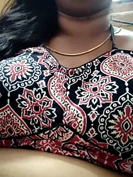 Snapshot of suma_telugu1 chatting on March 1, 2:13 am suma telugu1 online show from March 1, 2:13 am