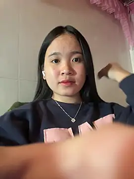 Gwen879 online show from January 14, 2:44 pm