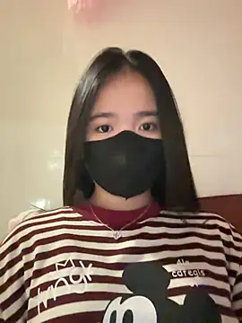 Gwen879 online show from March 15, 12:27 am