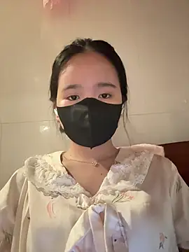 Gwen879 online show from April 15, 12:39 am