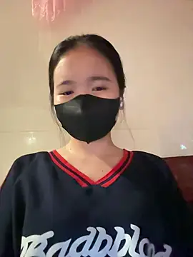 Gwen879 online show from April 27, 11:58 pm