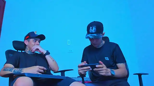 Thomas-Wil online show from March 27, 9:25 pm