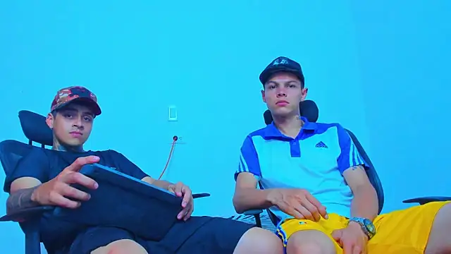 Thomas-Wil online show from April 28, 8:36 pm