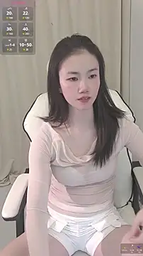 Snapshot of xinyu69 chatting on January 10, 1:13 pm xinyu69 online show from January 10, 1:13 pm