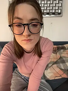 Persephone Kore online show from March 15, 6:14 pm