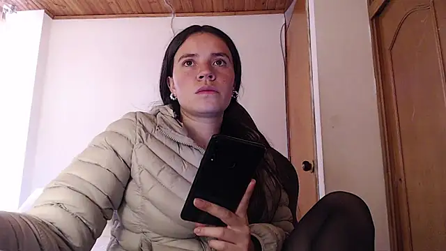 Shanel Lozano online show from February 17, 9:21 pm