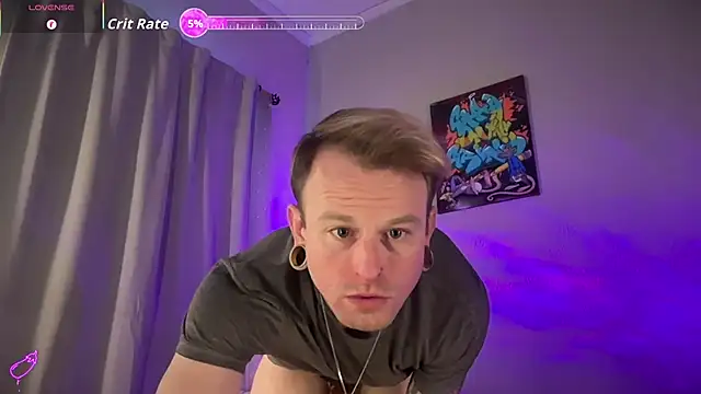 Snapshot of MickeyMoans444 chatting on February 6, 3:15 pm MickeyMoans444 online show from February 6, 3:15 pm