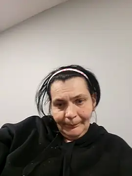 Snapshot of roksa2026 chatting on April 22, 7:15 pm roksa2026 online show from April 22, 7:15 pm