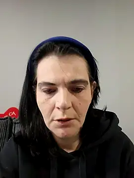 Snapshot of roksa2026 chatting on May 4, 8:43 am roksa2026 online show from May 4, 8:43 am
