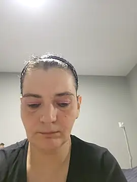 Snapshot of roksa2026 chatting on May 8, 9:25 am roksa2026 online show from May 8, 9:25 am