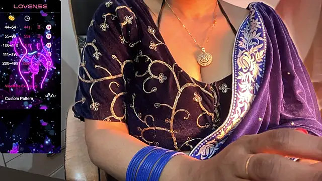 Snapshot of farfarwa chatting on January 9, 2:42 pm farfarwa online show from January 9, 2:42 pm