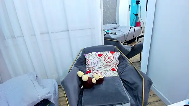 ViictoriiaSaenz online show from February 20, 6:26 am