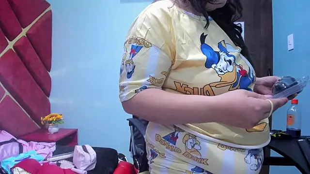 MiaRouss69 online show from March 1, 1:13 pm