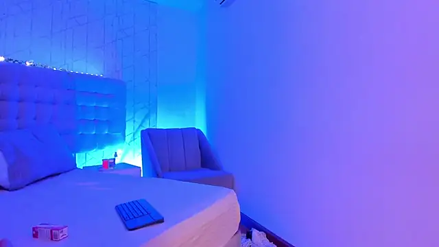 AlexiiaBrown online show from February 7, 8:45 pm