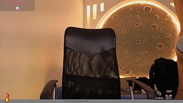 Snapshot of Apolo_lux1 chatting on July 1, 7:57 pm Apolo lux1 online show from July 1, 7:57 pm