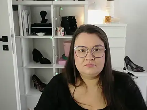 HollyDanceSoul online show from March 6, 2:13 pm