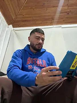 FrancoRossi  online show from February 1, 11:36 pm