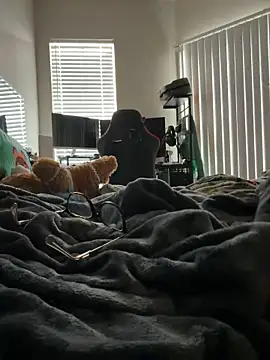 julia4thewin online show from March 25, 10:16 pm