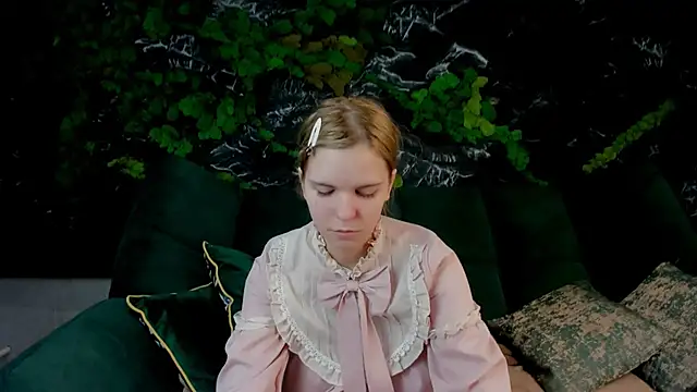 ALZA AZURE online show from February 15, 7:10 pm