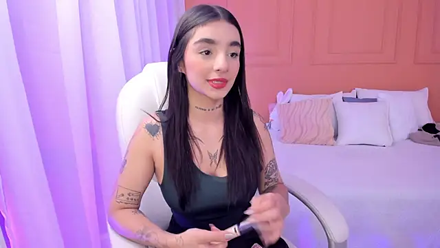 Abriil cutee online show from June 4, 2:45 pm
