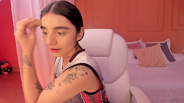 Abriil cutee online show from June 9, 1:34 pm